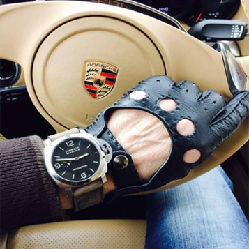 Купить автомобильную перчатку